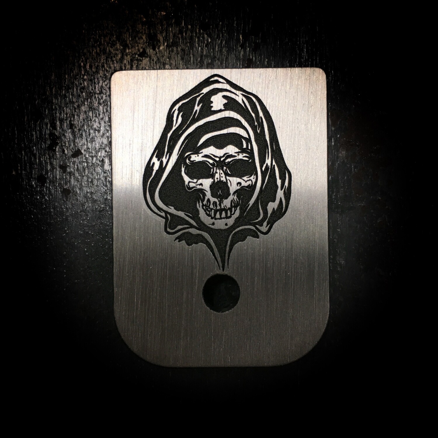 Reaper Mag - Titanium - Deep Engraved Brushed