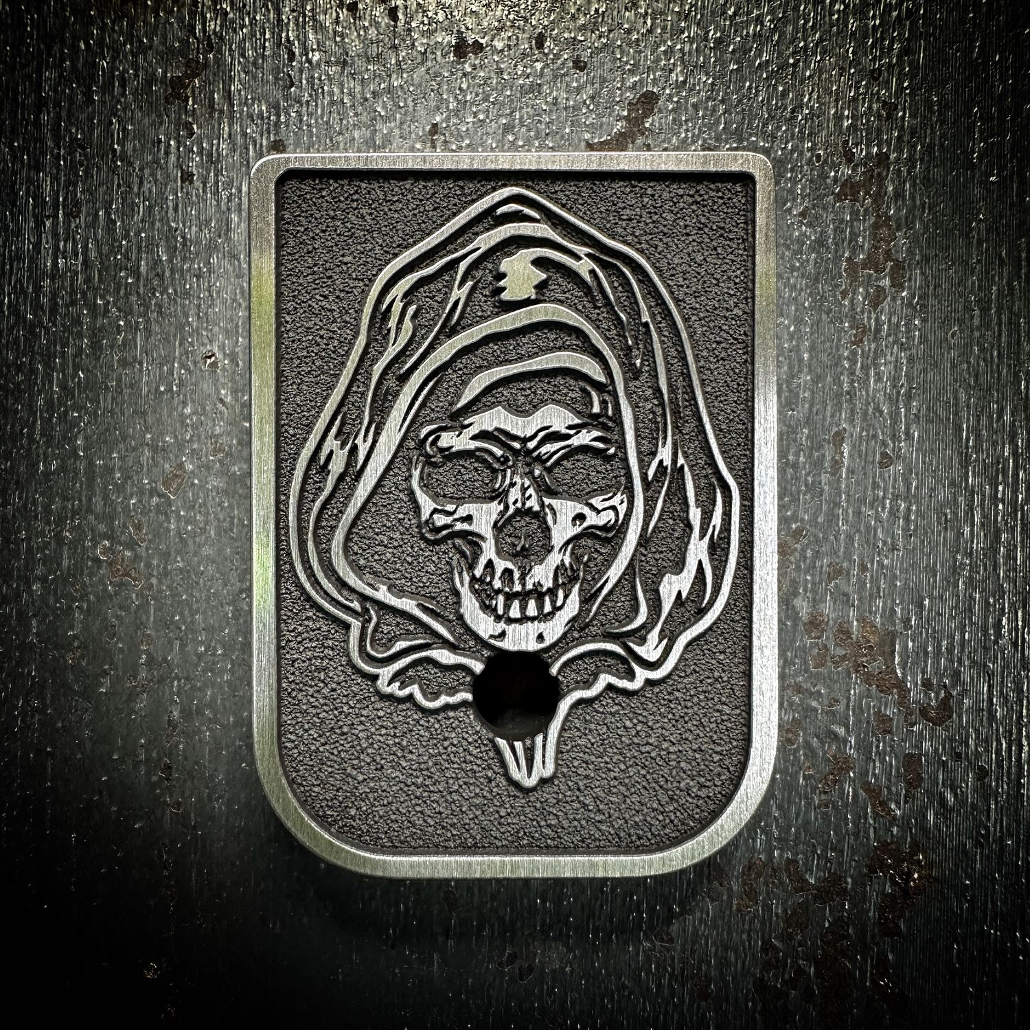 Reaper Mag 3D - Titanium - Cerakoted Deep Engraved Brushed