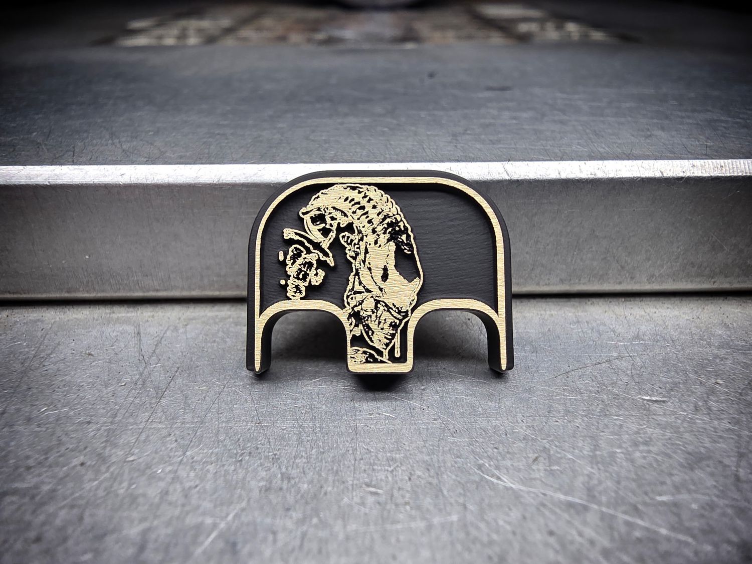 Xenomorph 3D - Brass - Cerakoted Deep Engraved Brushed
