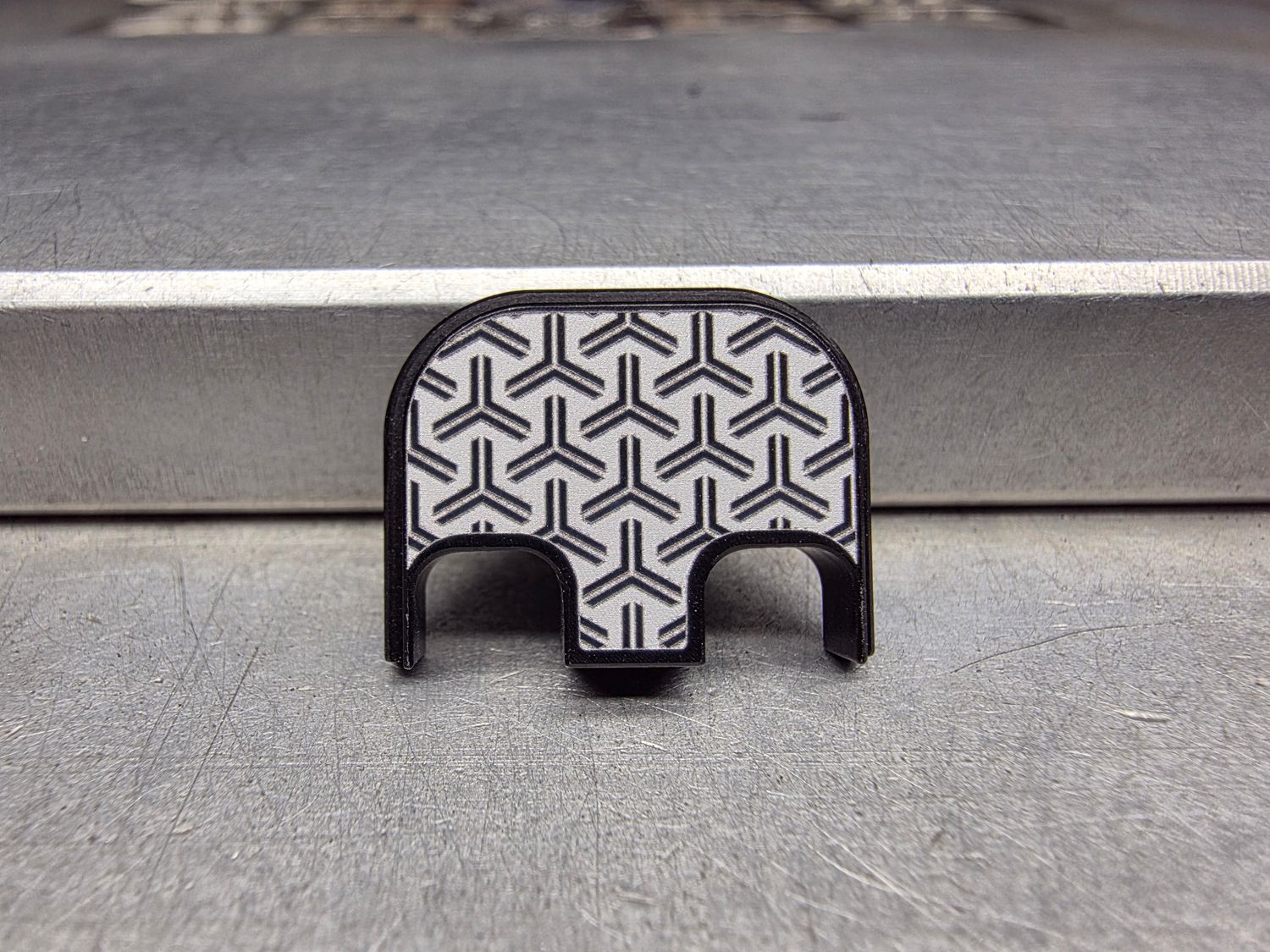 BLEM - Y Pattern - Black Traditional - Aluminum