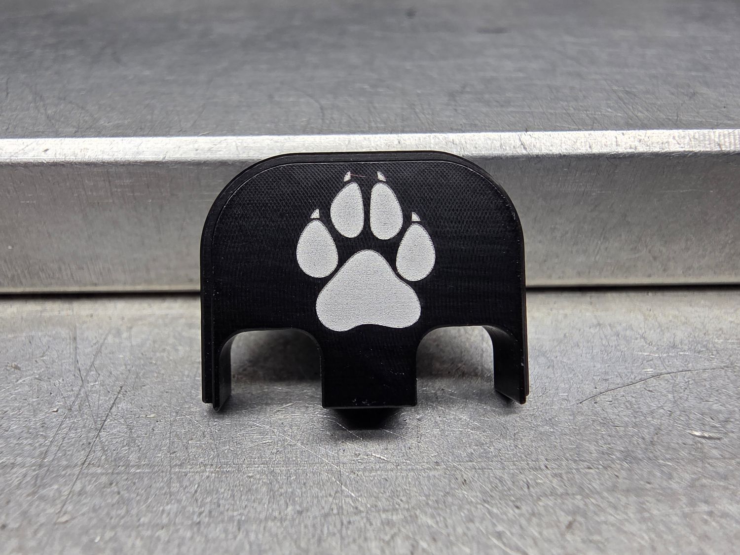 BLEM -  Dog Paw - Black Traditional - Aluminum