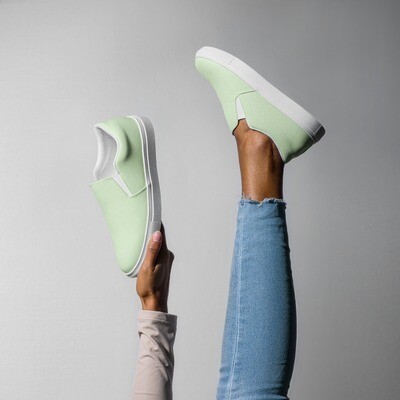 Light green women’s slip-on canvas shoes in sizes US5-12