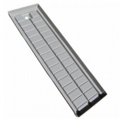 Growing tray with drainage