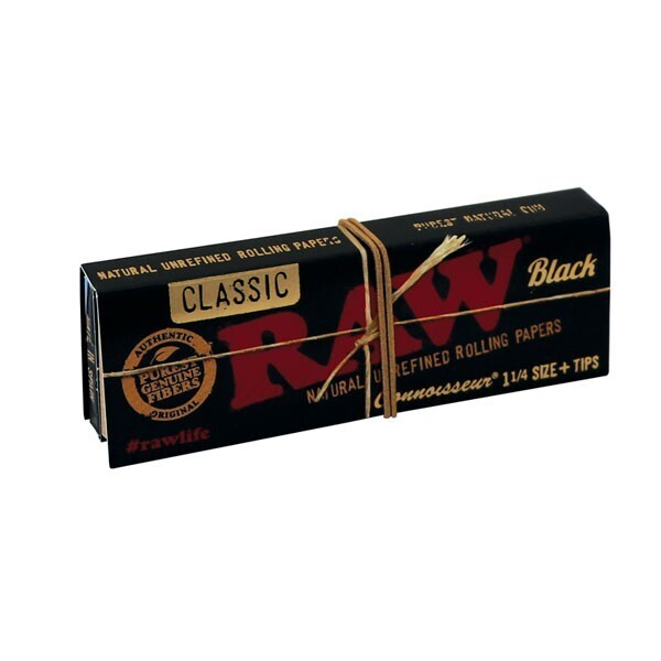 ROLLING PAPER BOOKLET RAW BLACK 1 1/4 CONNOISSEUR + TIPS