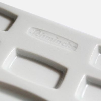 Paleta de porcelana Schmincke, 19 compartimientos
