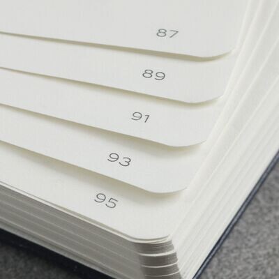 Cuaderno Leuchtturm1917 Master Slim A4+ Forest Green, puntos