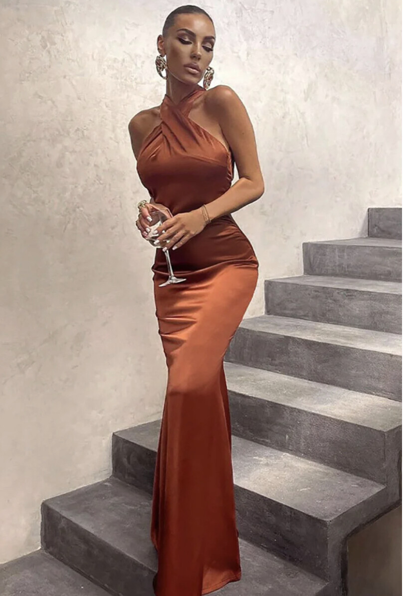 ELEGANT SATIN HALTER DRESS