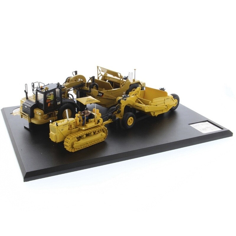 Caterpillar 621K &amp; No.70 Scraper w/D7 Track-Type Tractor on Plaque