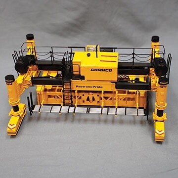 Gomaco Four-Track GP4 Concrete Paver - 1:32