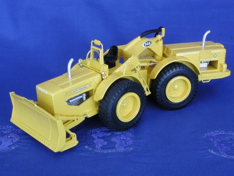 Allis-Chalmers 555 Articulated Wheel Dozer