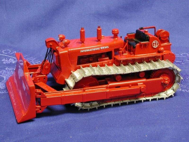 International Harvester TD-24 w/Cable Blade