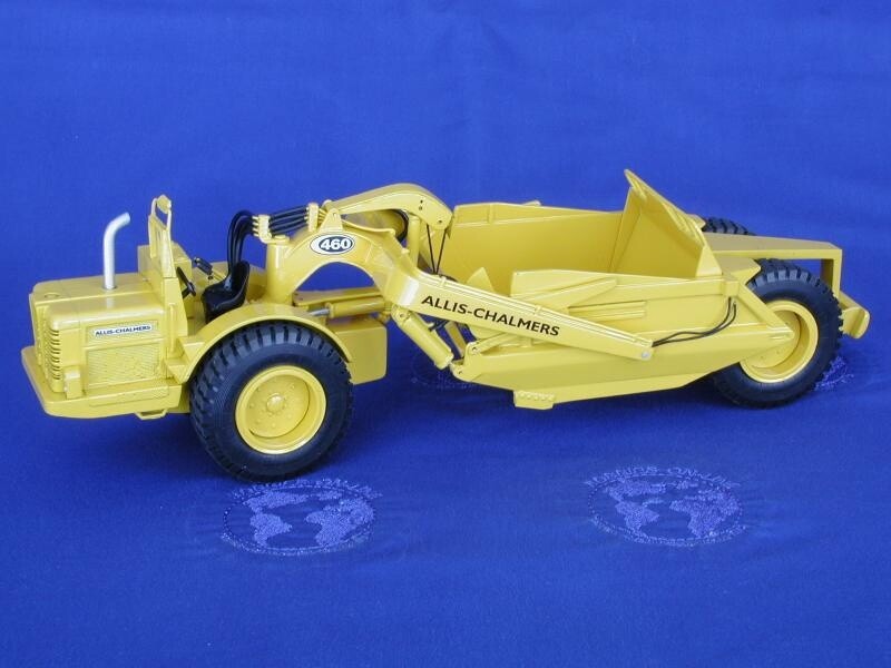 Allis-Chalmers 460 Scraper