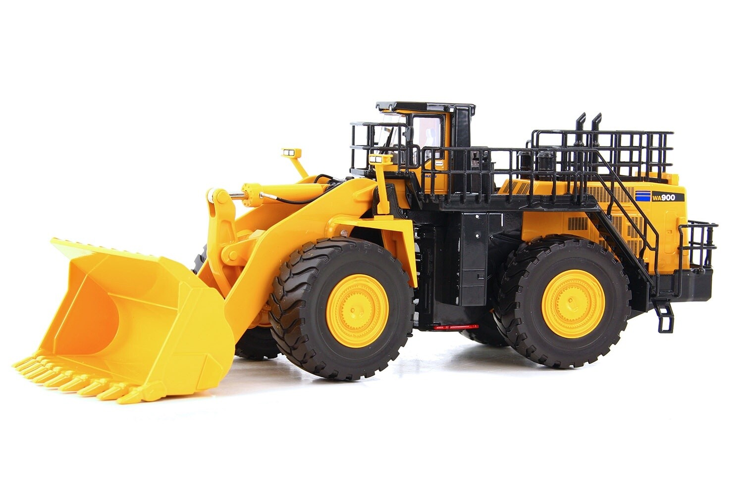 Komatsu WA900-3 Wheel Loader
