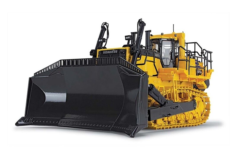 Komatsu D475A-8 Dozer with Ripper