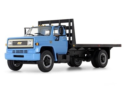 Chevrolet C65 Single Axle w/Flatbed - Blue - 1:64