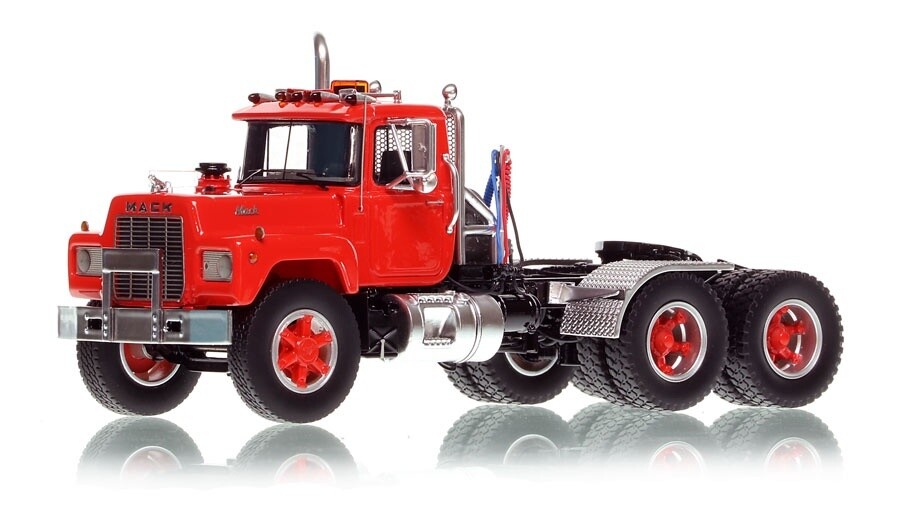 Mack RD688 SX 1987 Tandem Axle Tractor - Red/Black