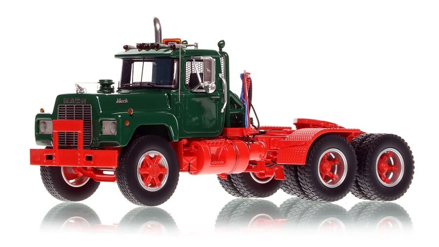 Mack RD688 SX 1987 Tandem Axle Tractor - Green/Red