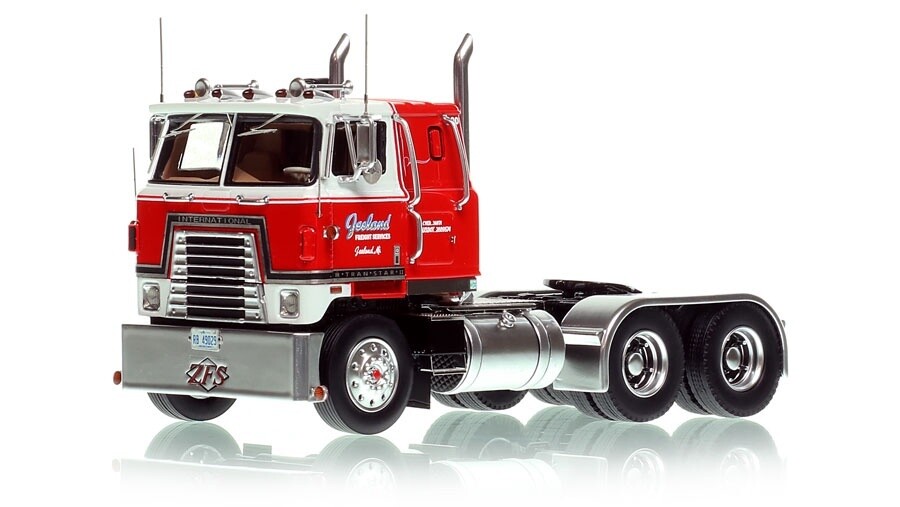 International 4070B Transtar II Tractor - Zeeland Freight Services
