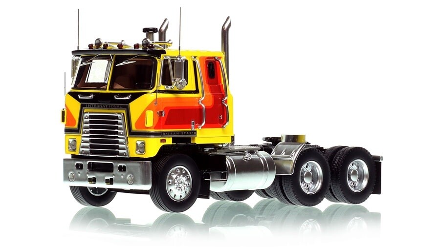 International 4070B Transtar II Tractor - Yellow &amp; Black