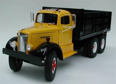 White WC-22 1957 Stake Truck - Yellow/Black - 1:15