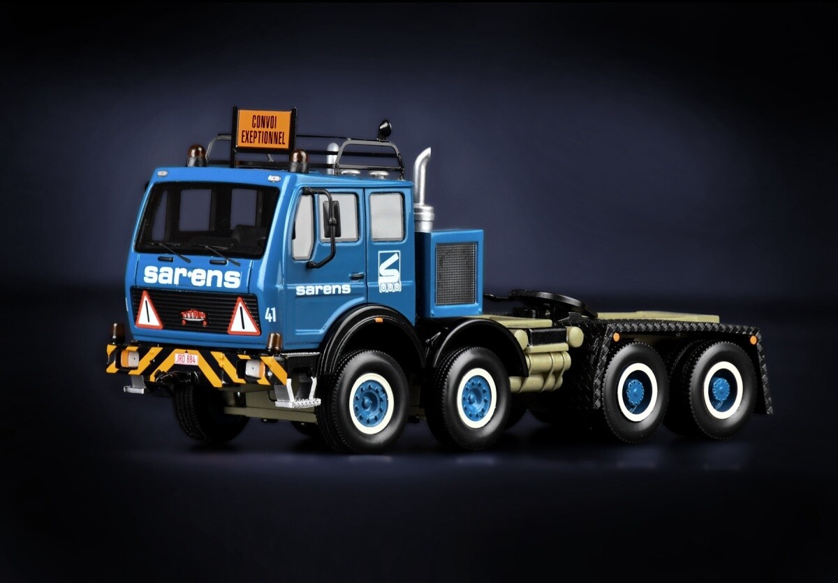 Titan 8x4 Heavy Tractor - Sarens