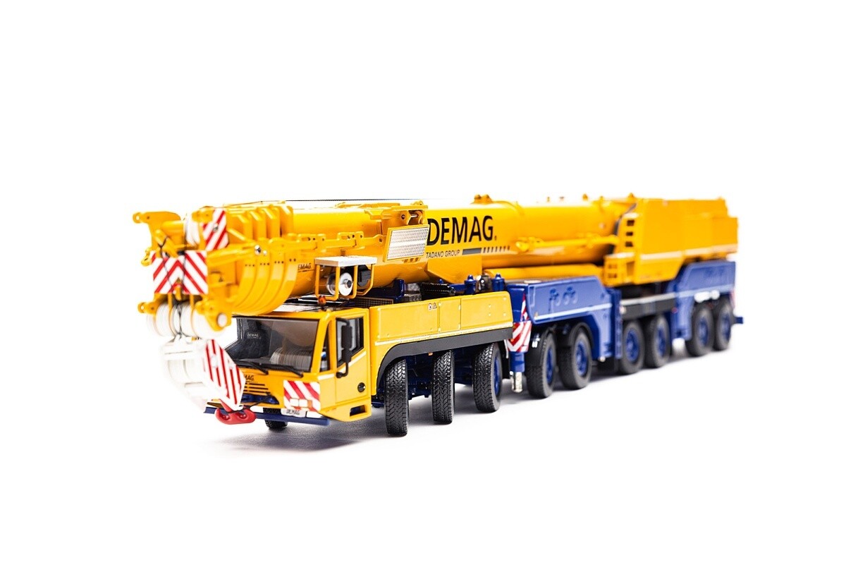 Tadano AC700-9 Mobile Crane - Demag