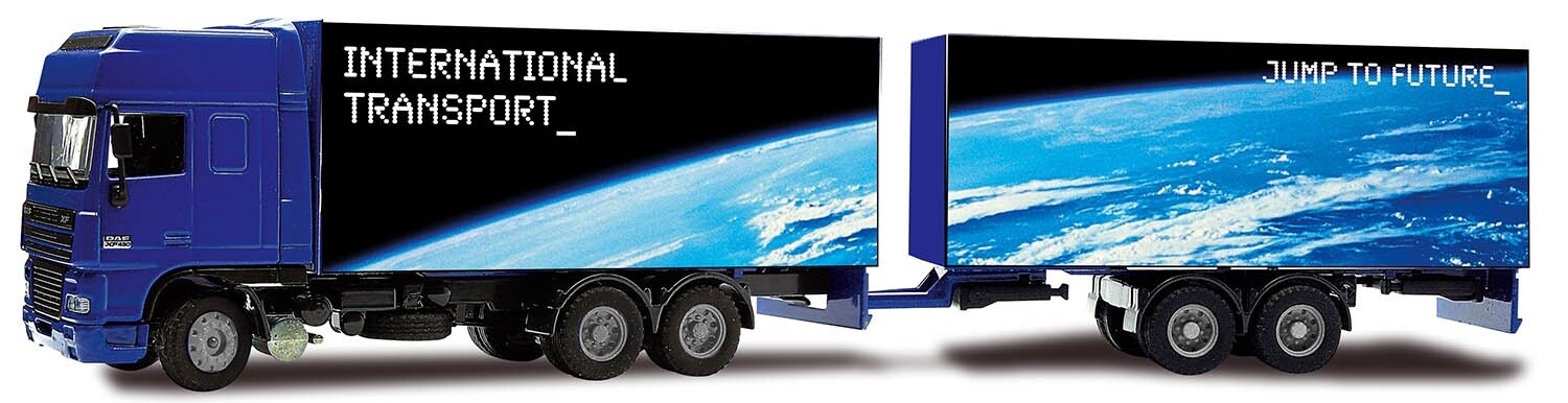 DAF XF w/Michelin Double Trailer