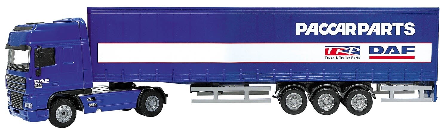 DAF XF w/High Cab Tautliner