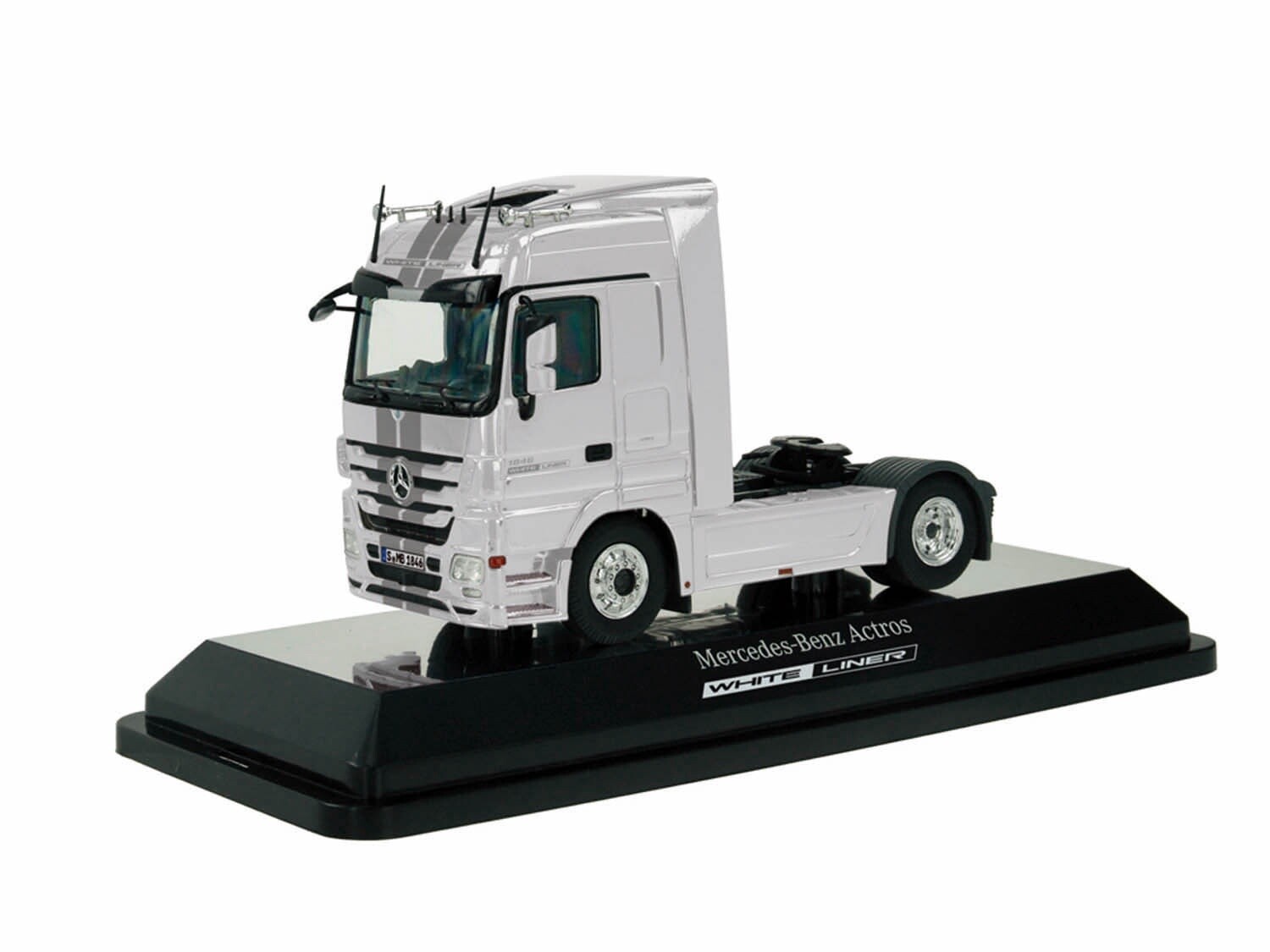 Mercedes Actros 4x2 Tractor - White Liner