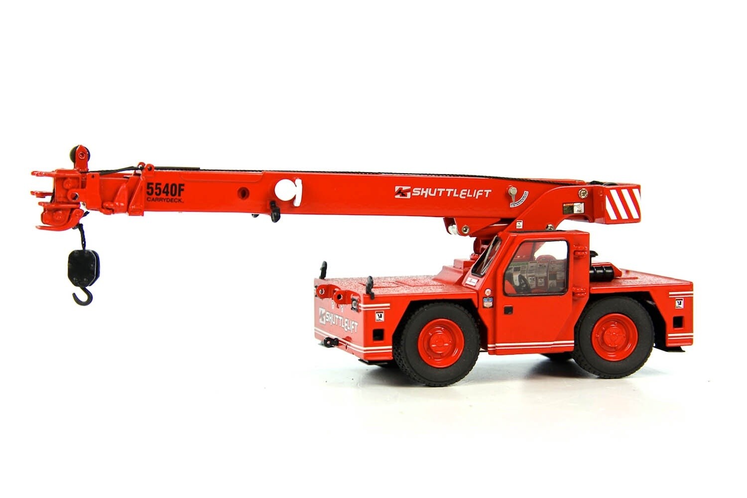 Shuttlelift 5540F Carrydeck Crane - Red