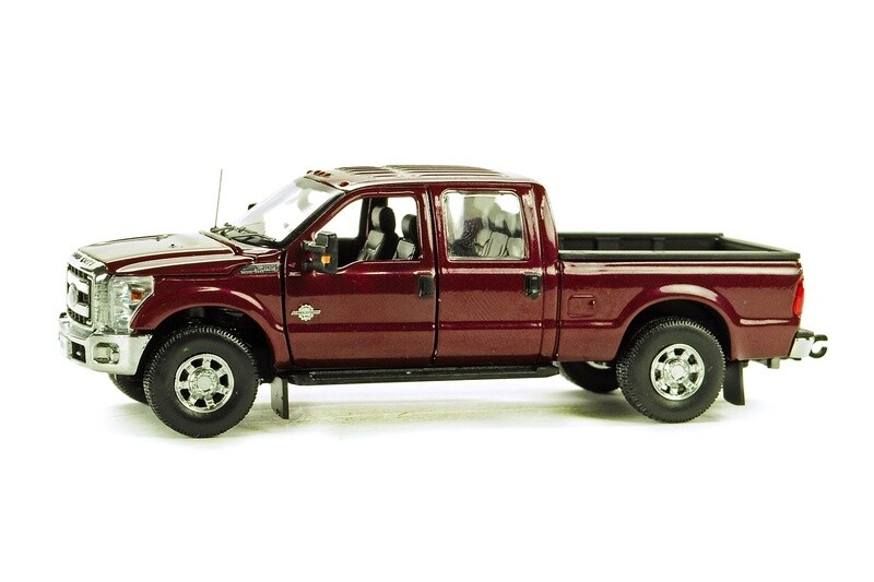 Ford F250 Pickup w/Crew Cab &amp; 6ft Bed - RHD - Burgundy