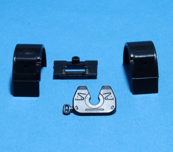 Mack Set of Fenders and Fifth Wheel for F700