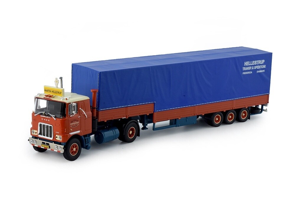 Mack F700 Single Axle w/40 ft Box - Hellestrup Martin