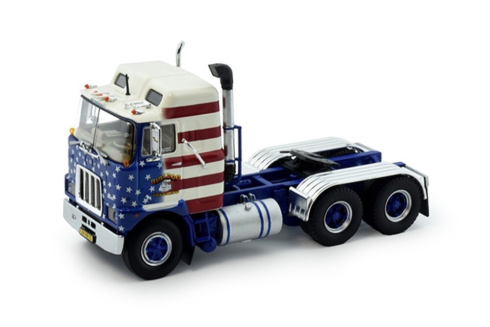 Mack F700 Tandem Axle Tractor - Bulldog Trucking