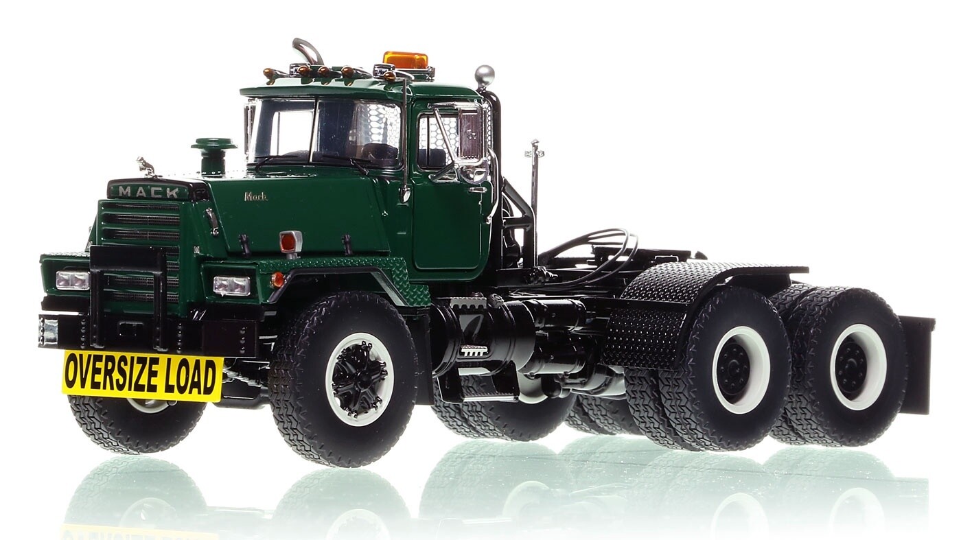 Mack RD800 Tandem Axle Tractor - Green over Black