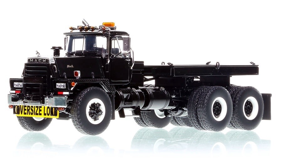 Mack RD800 Tandem Axle Tractor w/Ballast Tray - Black