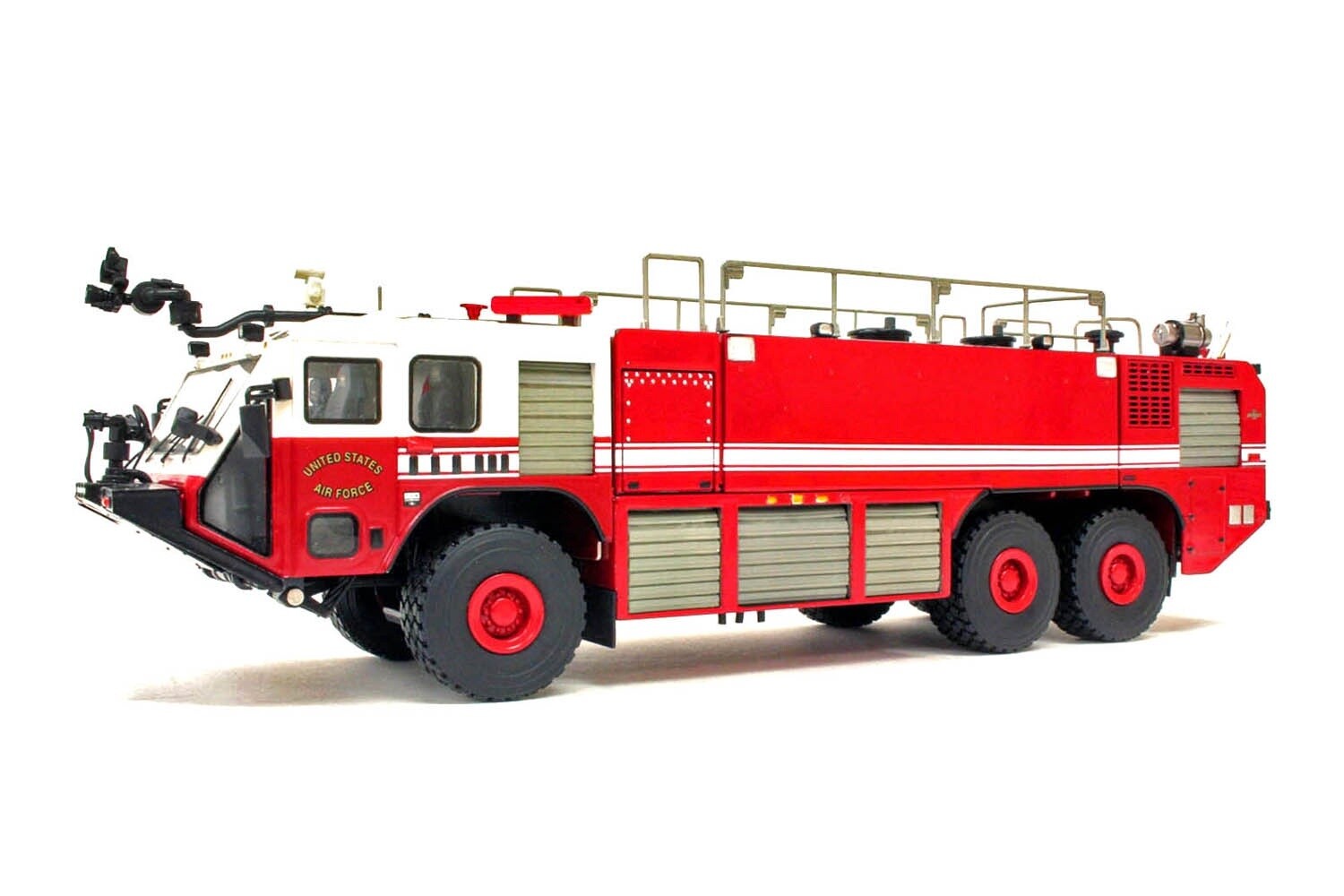 贈る結婚祝い Oshkosh Striker 3000 Airport Crash Truck - US Air Force ミニカー