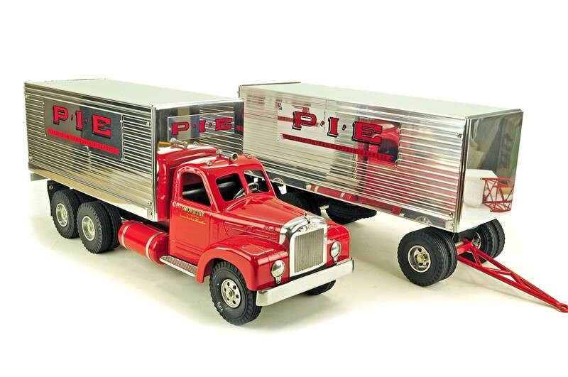 Mack B Model Van Truck w/Van Trailer - PIE - 1:16