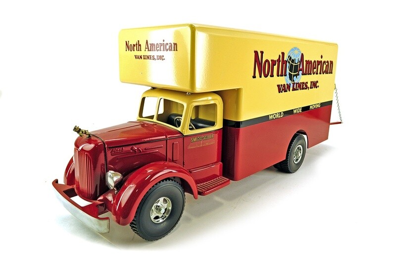 Mack L Model North American Van Lines Straight Truck - 1:16