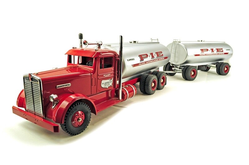Kenworth Needle Nose Tanker with Pup Tanker - PIE - 1:16