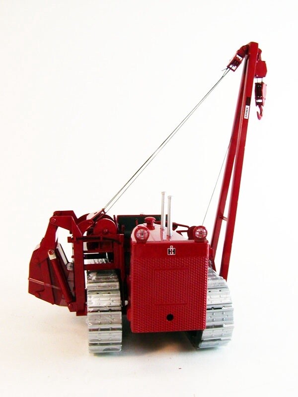 International Harvester TD-24 w/Superior Pipelayer - 1:25
