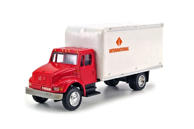 International 4400 Box Truck