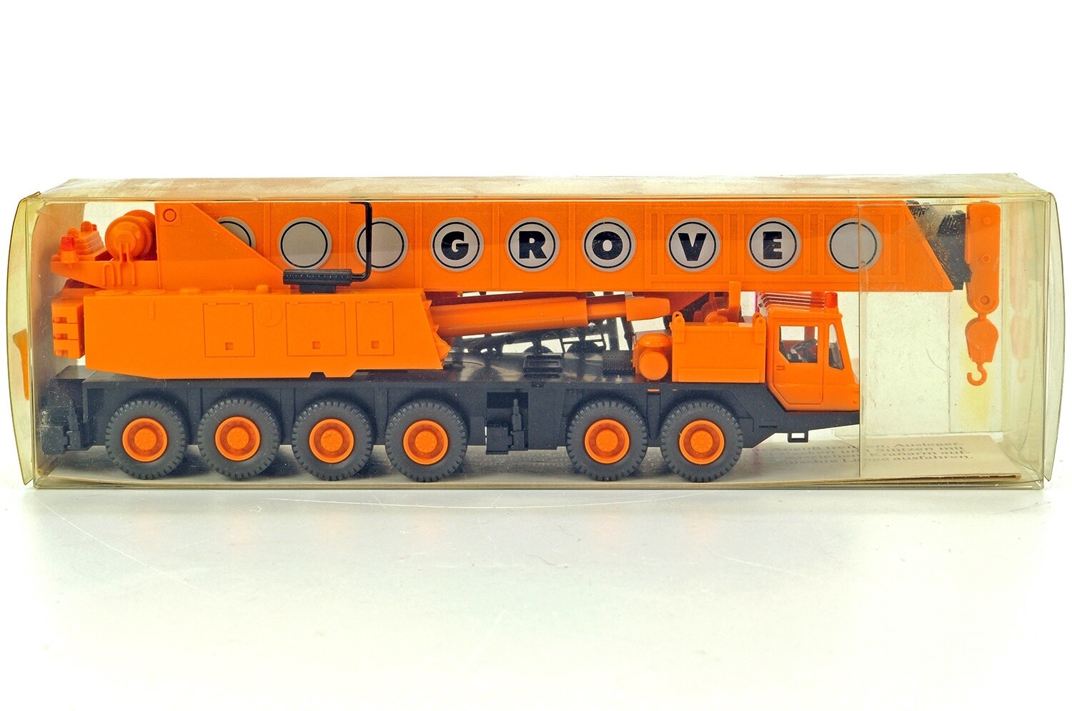 Grove 6-Axle Mobile Crane - 1:87