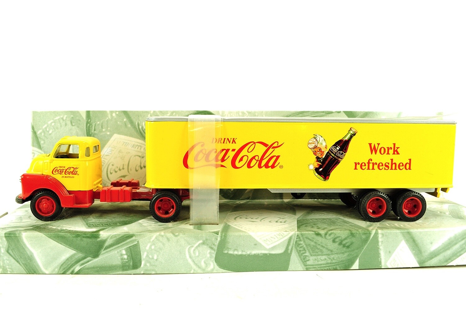 Chevrolet 1950 Cab w/Coke Trailer Bank - 1:43