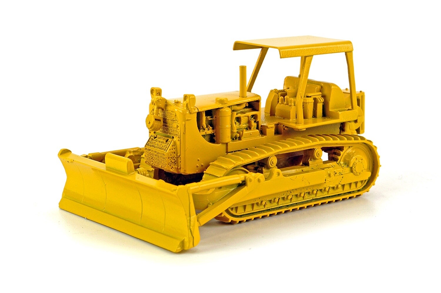 Caterpillar D8 w/Wide Blade &amp; Exterior Frame - 1:87