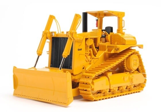 Caterpillar D10 Bulldozer w/Push Blade &amp; Block - 1:48