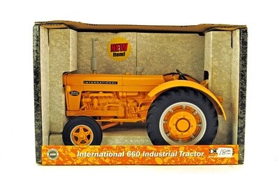 Case International 660 Industrial Tractor - 1:16