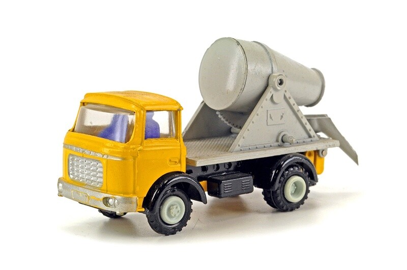 Berliet Cement Mixer - 1:64