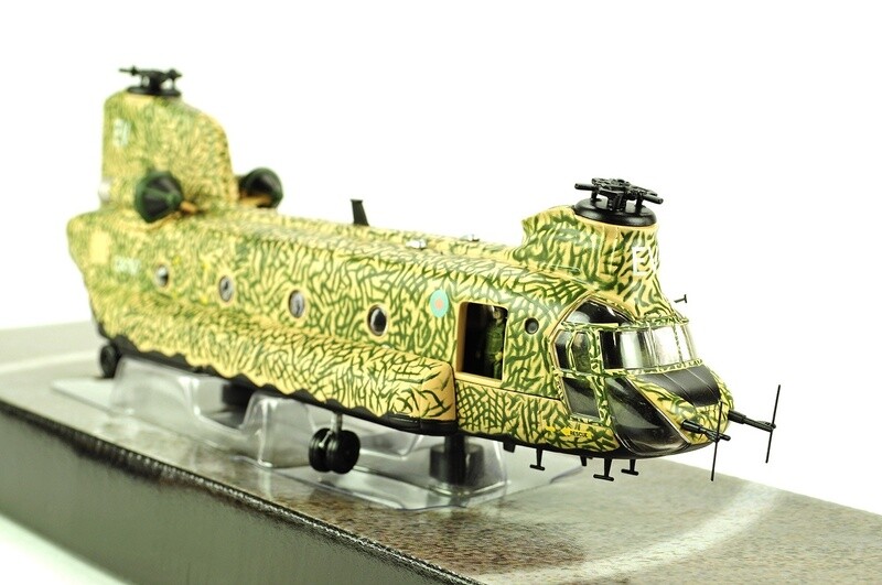 Boeing Vertol Chinook HC! Helicopter - 1:72