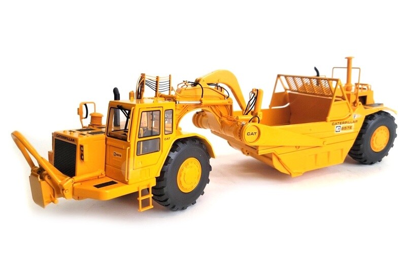 Caterpillar 657E Wheel Tractor Scraper - 1:48